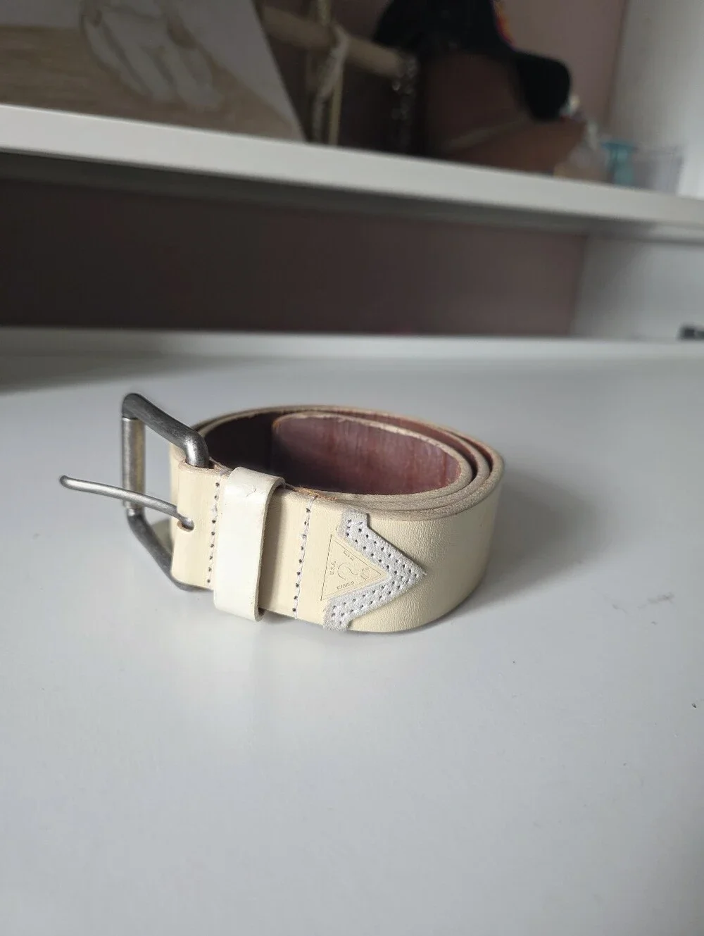 GUESS Vintage Cream Leather Belt with Silver Buckle